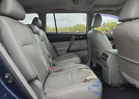 2013 Toyota Highlander Limited z USA, uszkodzony, nr VIN 5TDYK3EH4DS109027